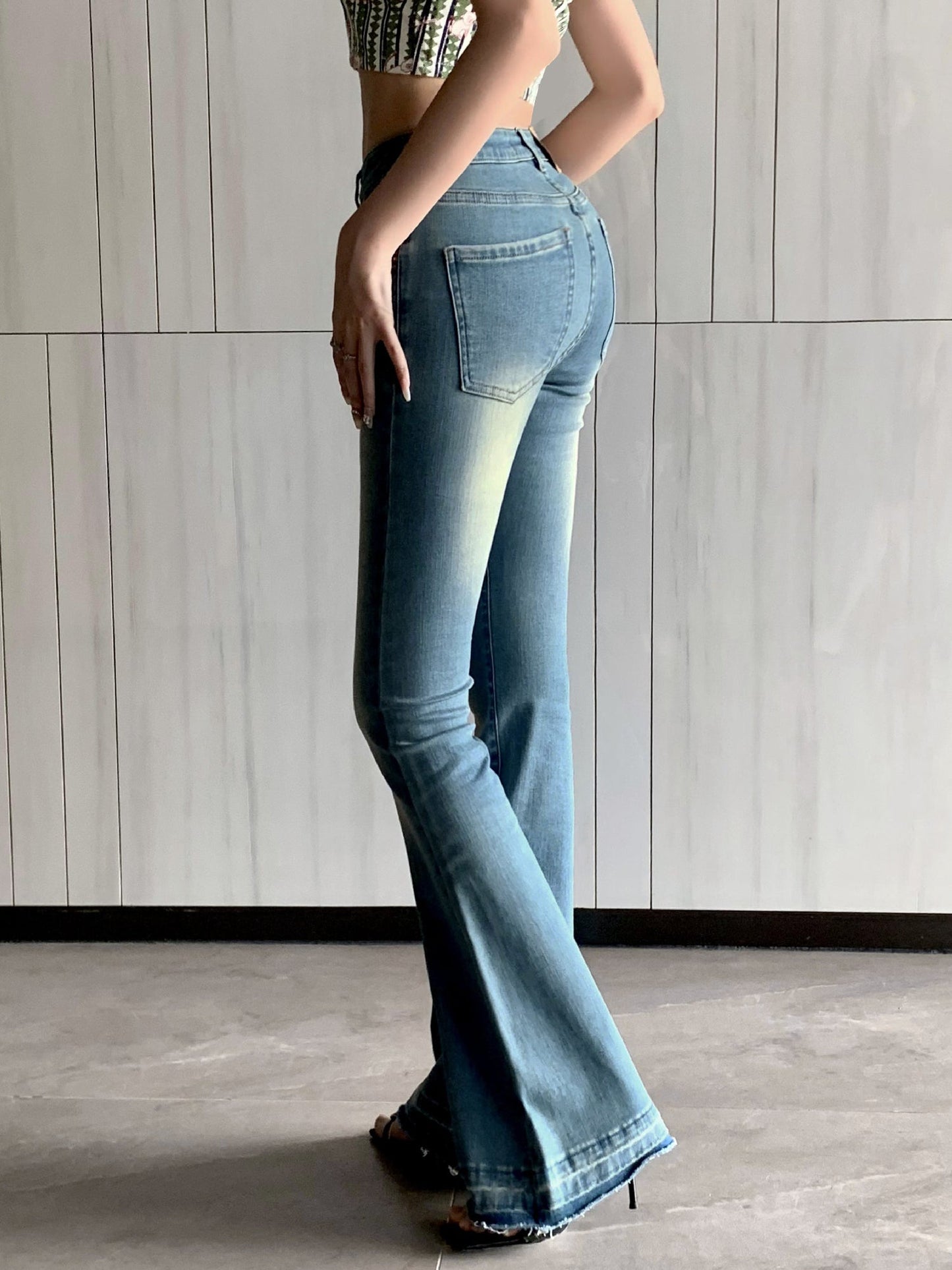 Y2K High-Waist Flared Jeans - Slim Fit Pants 