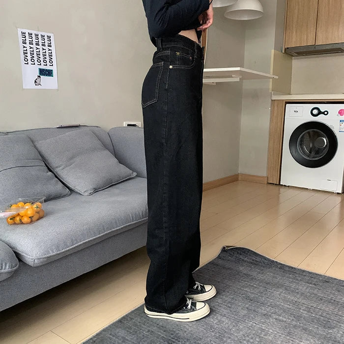 High-waist black wide-leg jeans 