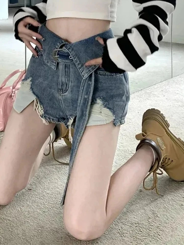 High waist ripped denim shorts 