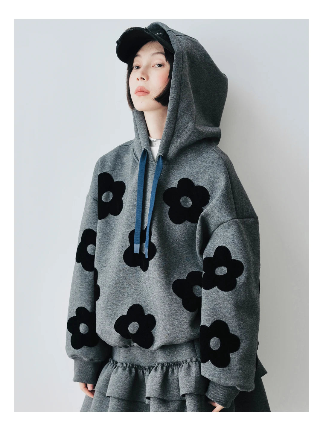 IMAKOKONI - Original Design Gray Hooded Flower Patch Hoodie