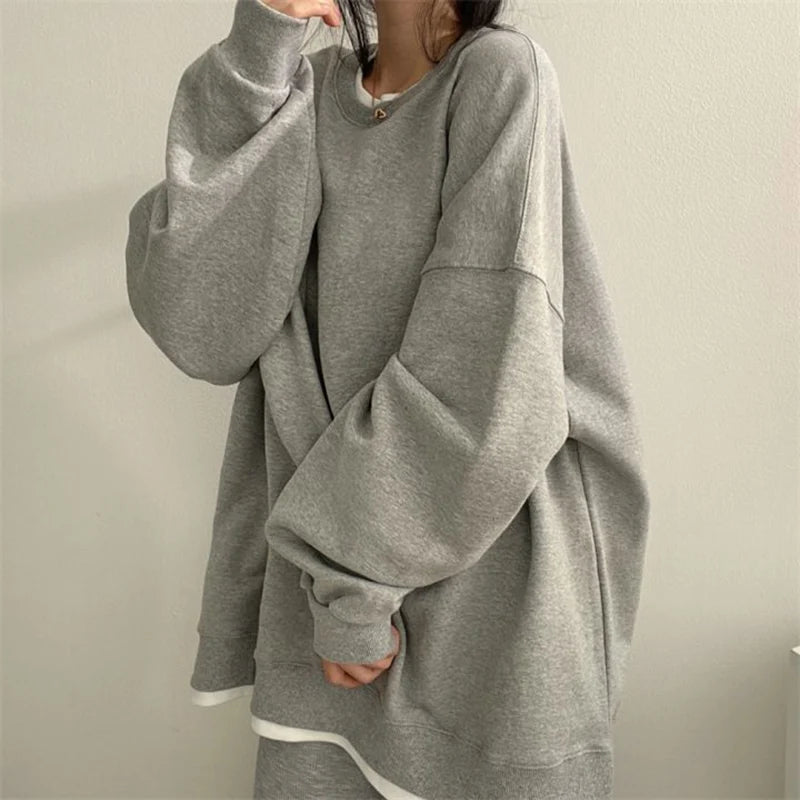 Oversized Hoodie - Long Sleeve Loose-Fit Sweatshirt 