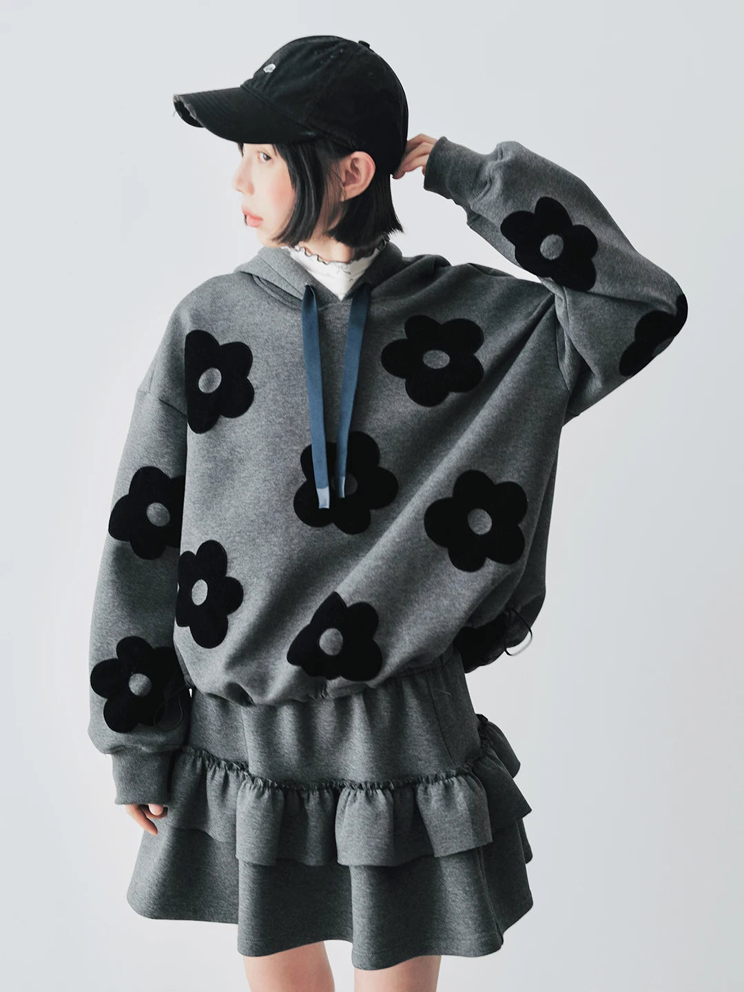 IMAKOKONI - Original Design Gray Hooded Flower Patch Hoodie