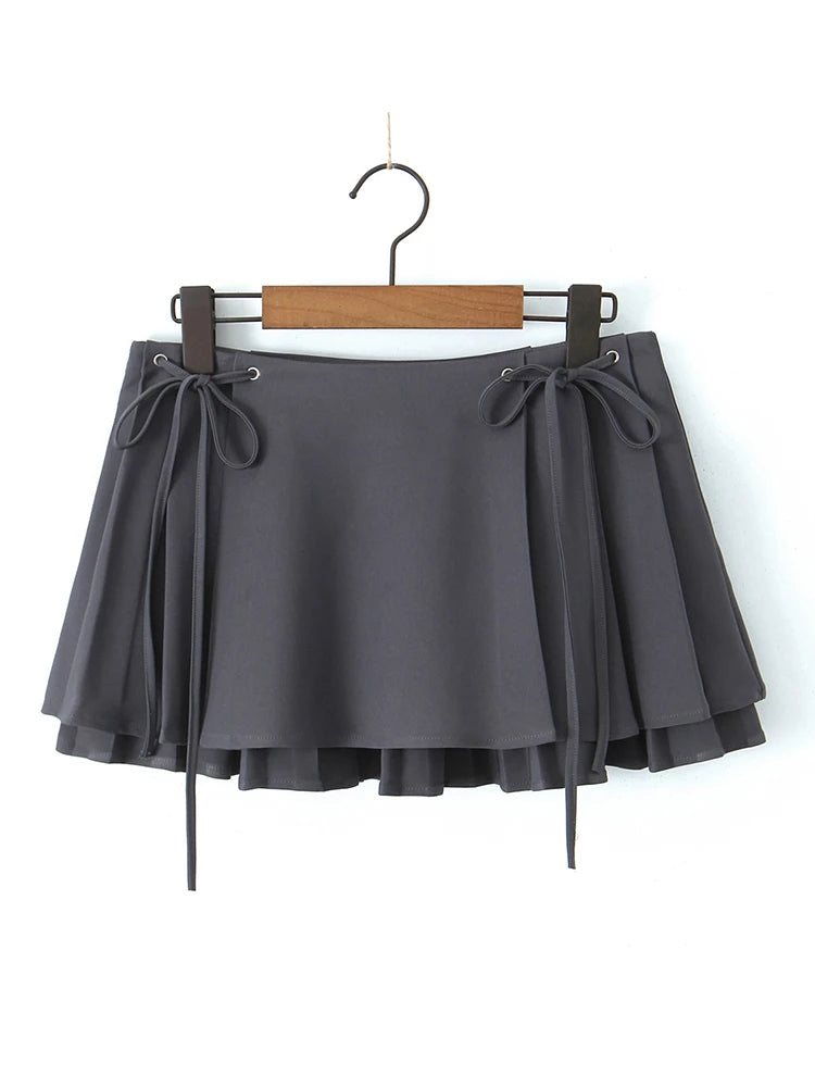 Chu Sau - Sweet Bow Tie Low-Waist Mini Skirt