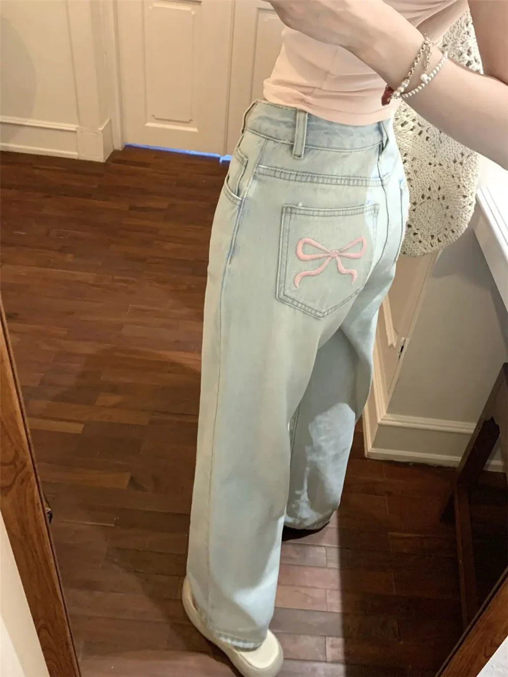 Bow Embroidered High-Waist Wide-Leg Jeans